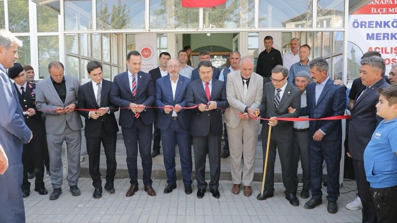 Aslanapa Örenköy’de tadilatı tamamlanan Dörtyol Merkez Camii ibadete açıldı