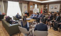 Kütahya Valisi Işın, ilçe kaymakamlarıyla bir araya geldi