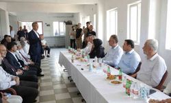 Kütahya Valisi Musa Işın, muhtarların taleplerini dinledi