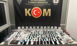 Kütahya’da gümrük kaçağı 102 telefon ve 25 akıllı saat ele geçirildi