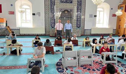 Dumlupınar'da Yaz Kur'an Kursu öğrencilerine Bilgi Birikim Sınavı