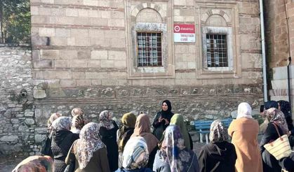 Kütahya Aile Derneği üyelerinden tarihi mekanlara ziyaret