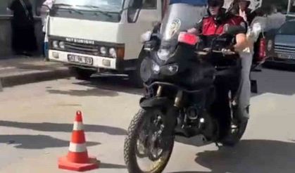 Kütahya’da LGS’ye yetişemeyen öğrencilerin imdadına Yunus Timleri yetişti