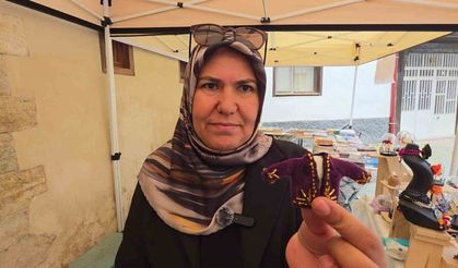 Sanatçı Nuray Taşkıran "Mor Cepken" geleneğini ipek kozalarla geleceğe taşıyor