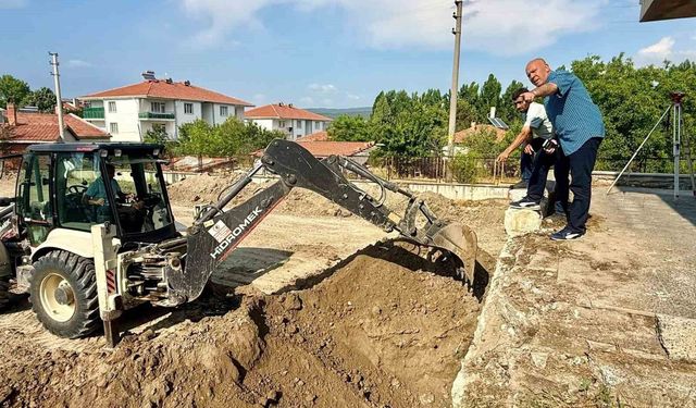 Hisarcık'ta Halk Ekmek Fabrikası için ilk kazma vuruldu