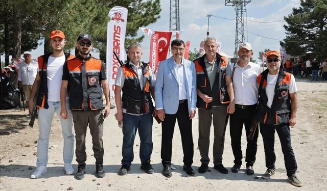 Kütahya'da atıcılık tutkunları bir araya geldi