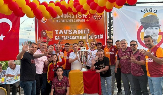 Tavşanlı'da şampiyonluk gecesi