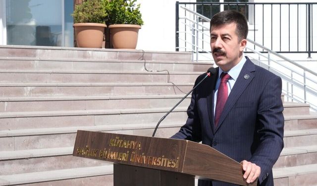 KSBÜ Rektörü Ahmet Tekin: "Kimse sağlık tesisine gezmeye gelmiyor, mazlum ve mağdurların duasını alın"