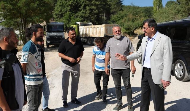 Başkan Kahveci, 30 Ağustos Mahallesi'ndeki çalışmaları yerinde inceledi