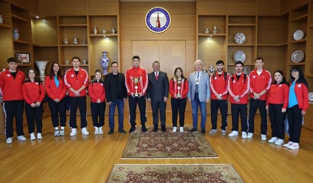 DPÜ Hentbol takımlarından Türkiye Şampiyonası'nda büyük başarı