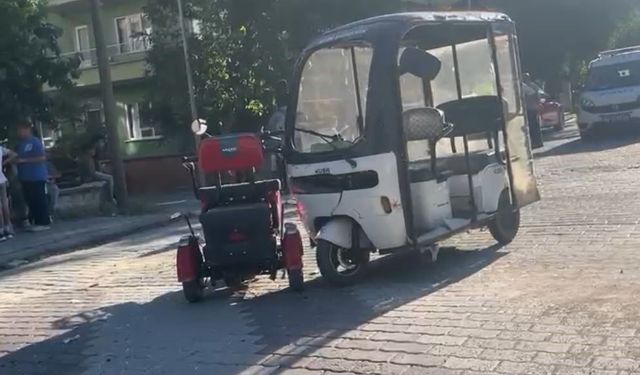 Engelli aracı ile elektrikli bisiklet çarpıştı, 1 yaralı