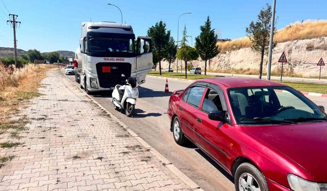 Gaz yüklü tır otomobile çarptı: 1 yaralı