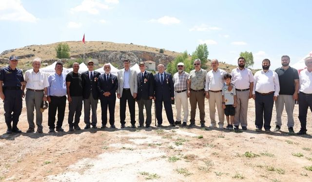 Kütahya'da Boztepe şehitleri dualarla anıldı