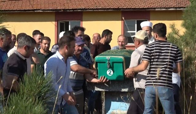 Motosiklet kazasında ölen Mustafa Ertürk dualarla son yolculuğuna uğurlandı