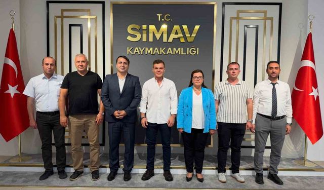 Simav'da Yeşilay Yamaç Paraşütü Mesafe Türkiye Şampiyonası hazırlık toplantısı gerçekleştirildi
