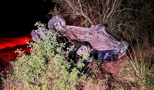 Tavşanlı'da otomobil takla attı: 1'i ağır 2 yaralı