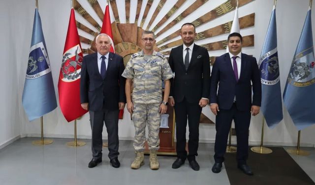 Kütahya belediye başkan yardımcılarından Tuğgeneral Mustafa Baş'a ziyaret