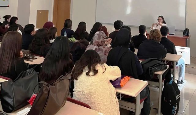 DPÜ'de genç kadınlara 'Saygılı Yaşam ve Güvenli İlişkiler' eğitimi