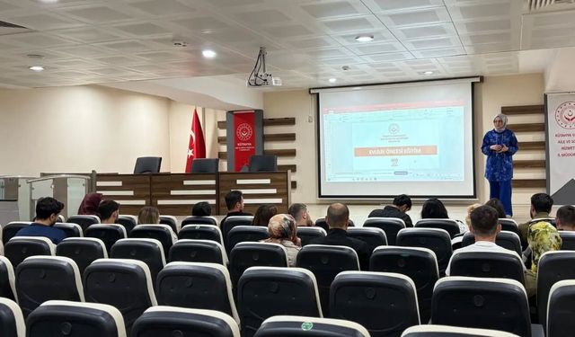 Kütahya'da evlenecek gençlere evlilik öncesi eğitim