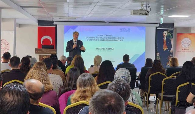 Öğrenme Kayıplarını Giderme Projesinin eğitici eğitimi Kütahya'da başladı