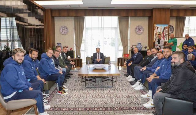 Belediye Kütahyaspor’dan Vali Işın’a ziyaret