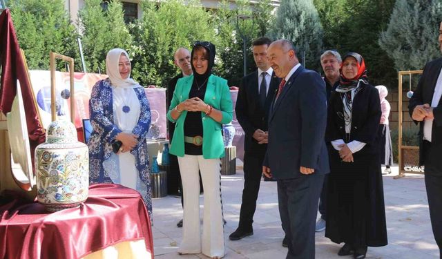 Kütahya’da "Yetişkin Eğitiminde Tematik Öğretim Yaklaşımı" projesi sergisi
