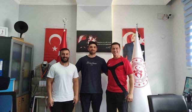 Milli Hentbolcu Çağrı Aydın, Gediz’de yüksek irtifa antrenmanları yapıyor