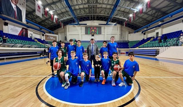 Kütahya Belediyespor U14 Erkek Basketbol Takımı il şampiyonu oldu