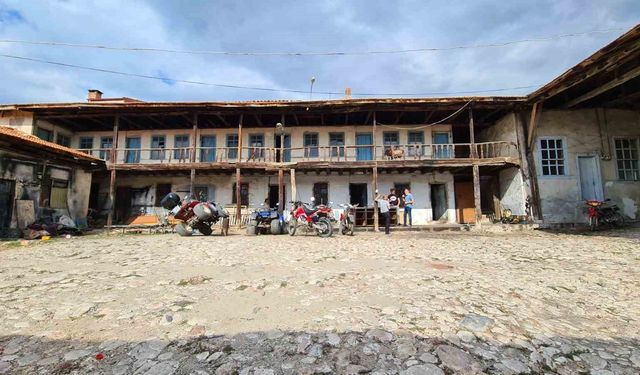 Tarihi Emet Hanı’nda restorasyon çalışmaları yeni yılda