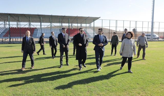 Vali Musa Işın, Yoncalı Spor Tesisleri’nde incelemelerde bulundu