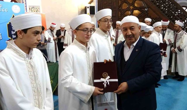 Kütahya’da 264 öğrenci hafızlık eğitimini tamamladı