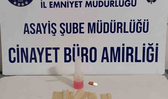 Kütahya’da park halindeki araçta uyuşturucu ele geçirildi