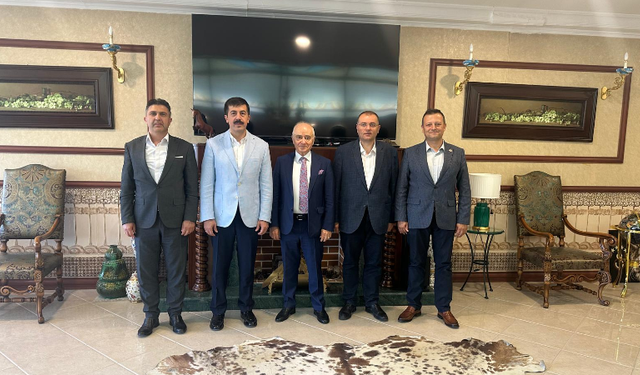 REKTÖR TEKİN'DEN İSMET GÜRAL'A ZİYARET
