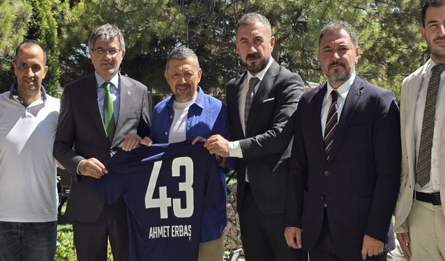MİLLETVEKİLİ ERBAŞ’TAN KÜTAHYASPOR’A 1 MİLYON TL YARDIM