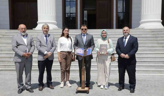 Kütahya Ulu Camii’nde ’Karekodlu Dijital Rehber Sistemi’ hizmete girdi