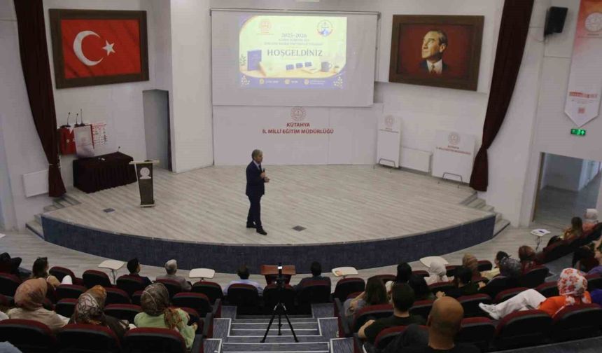 Kütahya'da sene sonu rehber öğretmenler toplantısı düzenlendi