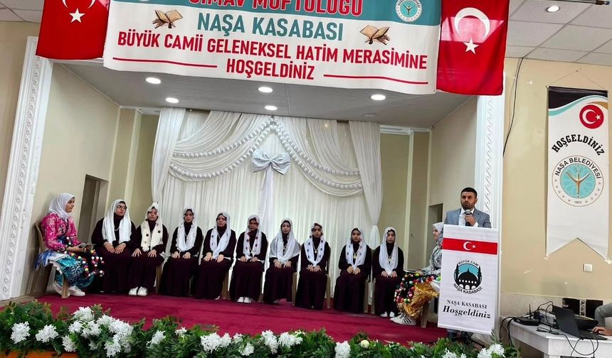 Simav Naşa'da geleneksel hatim merasimi