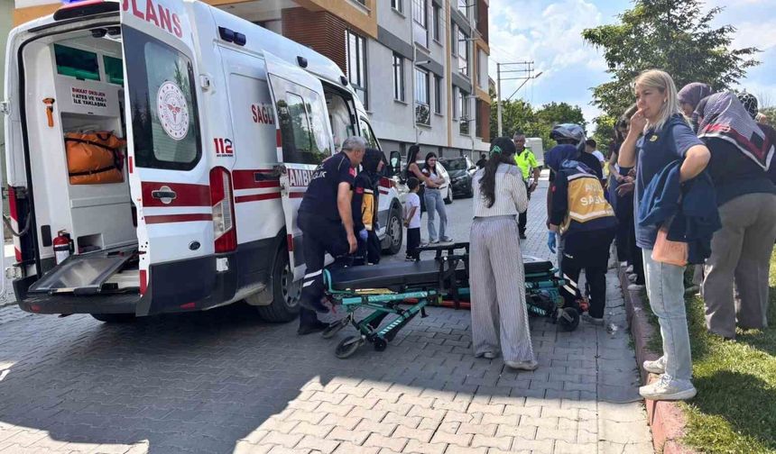 Tavşanlı'da motosiklet devrildi: 2 yaralı