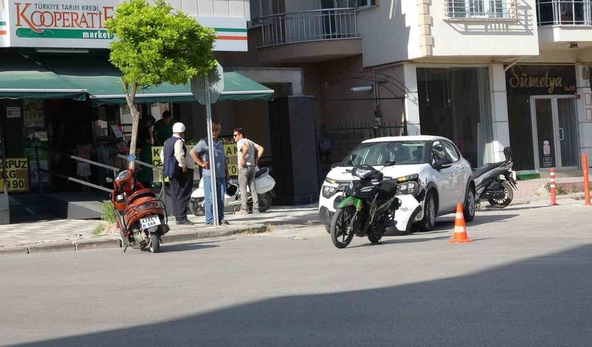 Tavşanlı'da otomobil ile motosiklet çarpıştı: 1 yaralı