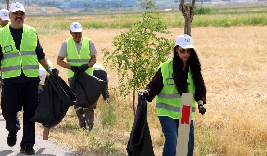 Kütahya OSB'de çöp toplama etkinliği