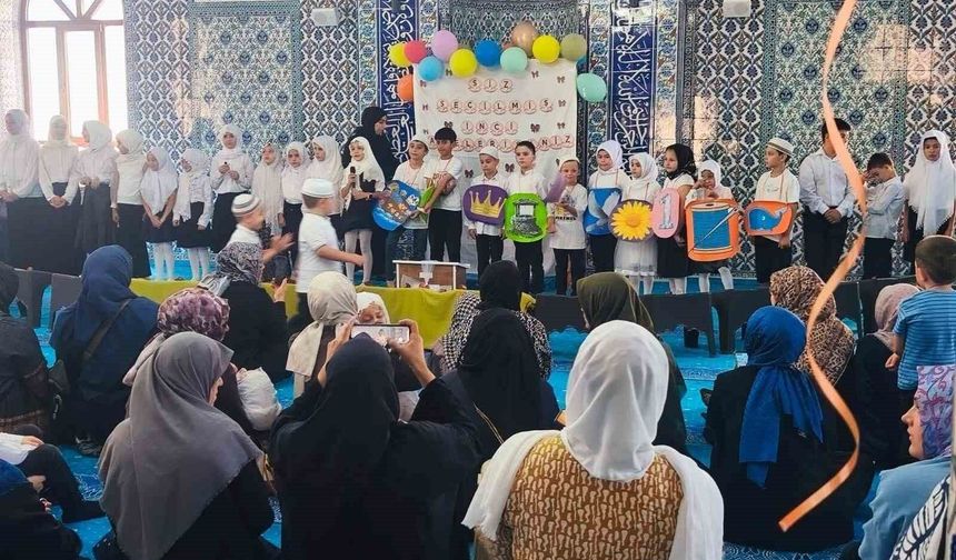 Emet'te Yaz Kur'an kurslarında mezuniyet coşkusu