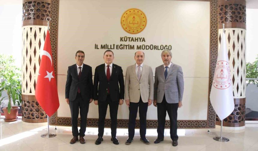 Hayat Boyu Öğrenme Genel Müdür Yardımcısı Mahmut Kurtaran Kütahya'yı ziyaret etti