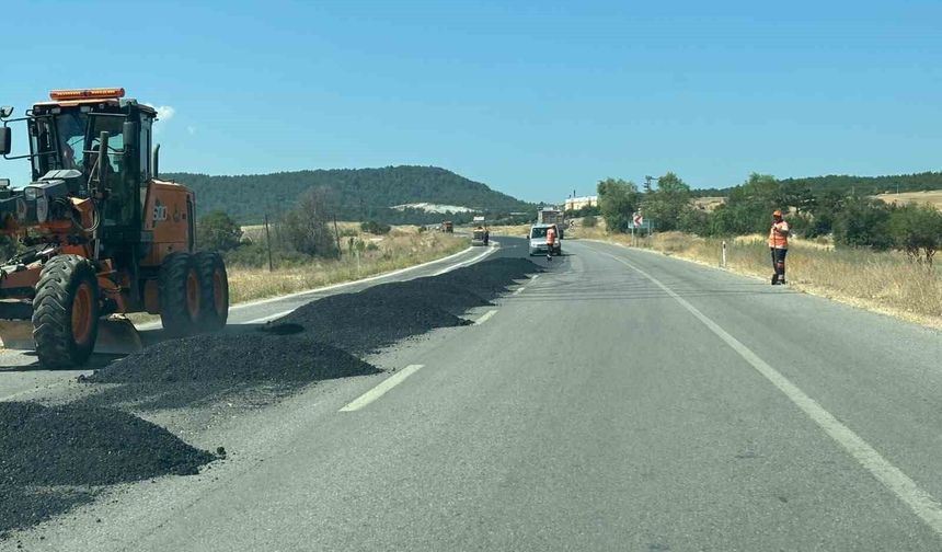 Tavşanlı-Emet yolunda çalışma: Ulaşım kontrollü sağlanıyor