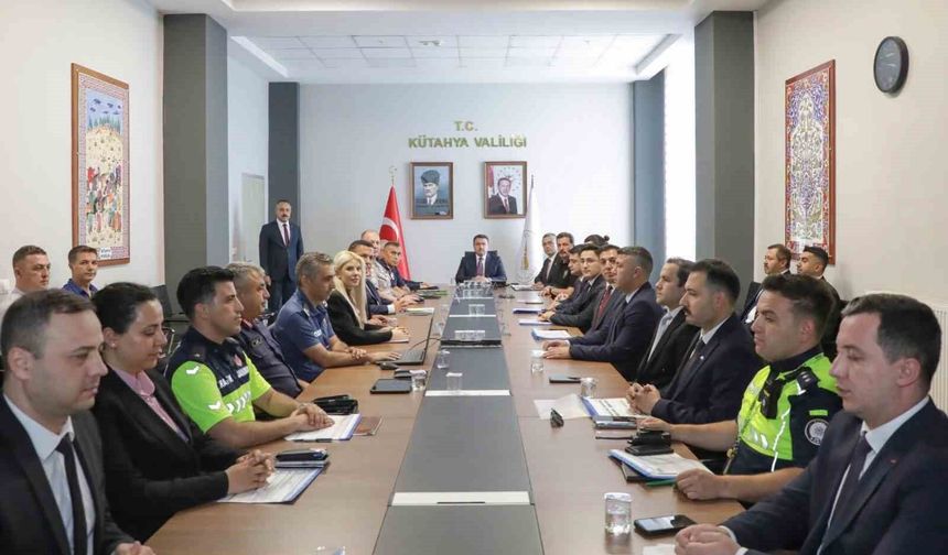 Vali Musa Işın: 'Uyuşturucu ve kaçakçılıkla mücadelemizi taviz vermeden sürdüreceğiz'