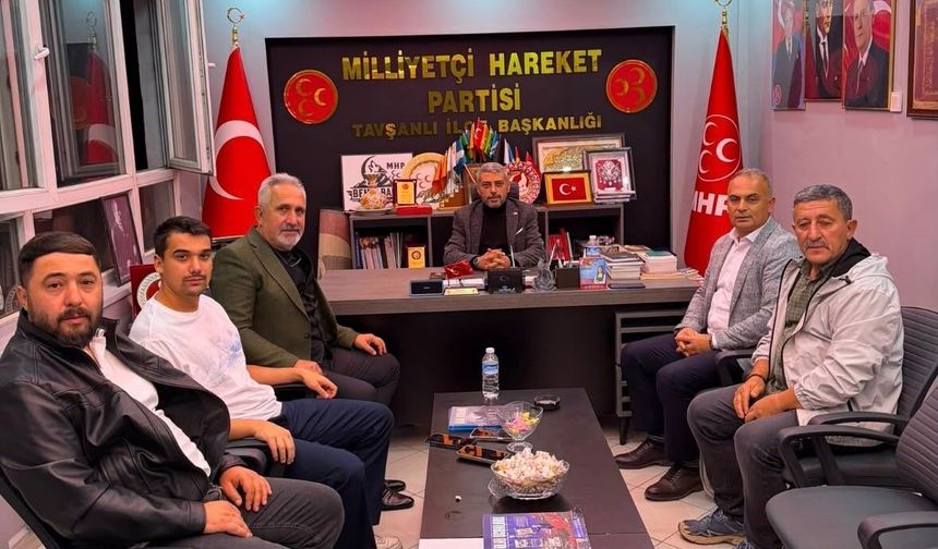 Kıbrıs'taki kazada yaralanan Akkaya ailesinden MHP'ye teşekkür ziyareti