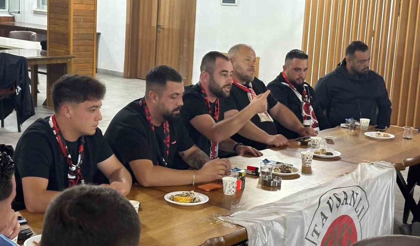 Tavşanlı'da Linyitspor tribünlerinde yeni dönem