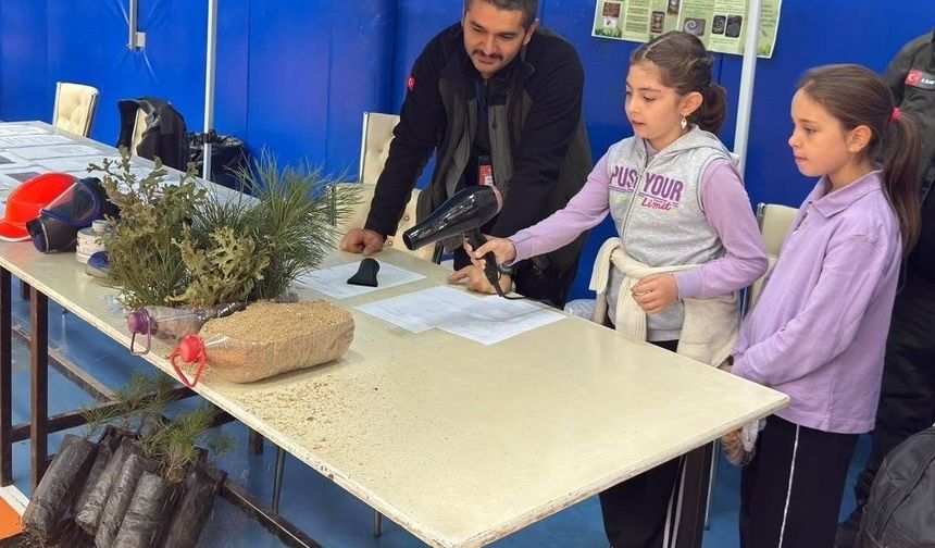 Emet'te Bilim Festivali'nde çocuklara erozyon eğitimi