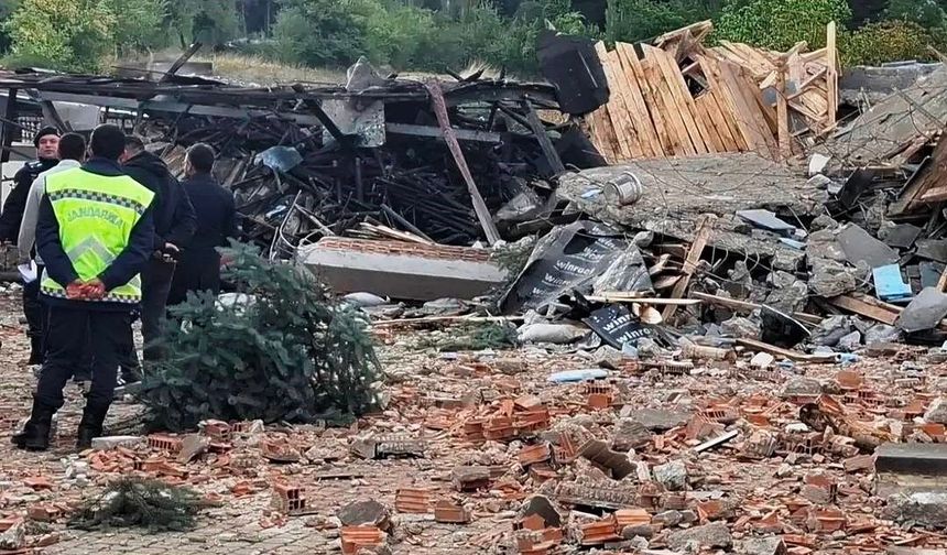 Emet'te kazan dairesinde patlama