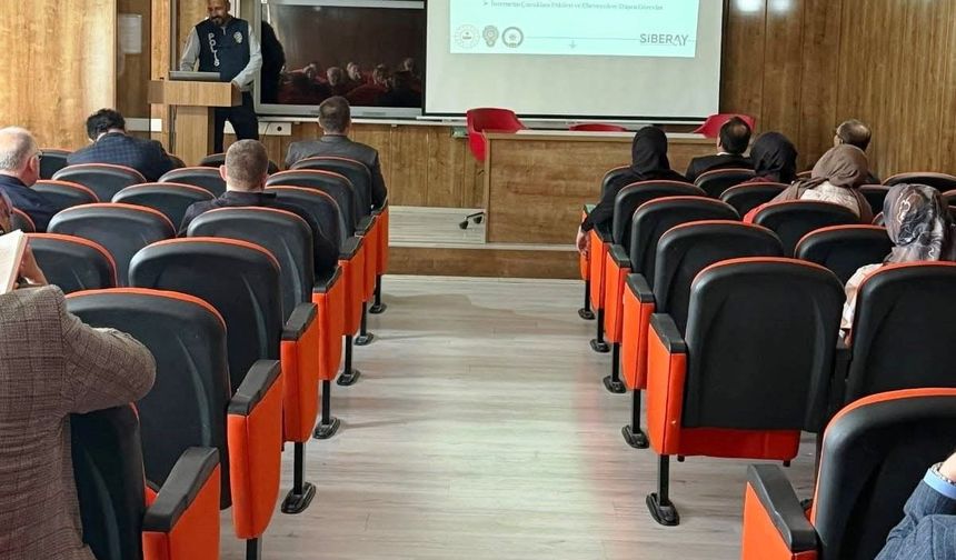Emet'te öğretmenlere siber güvenlik eğitimi