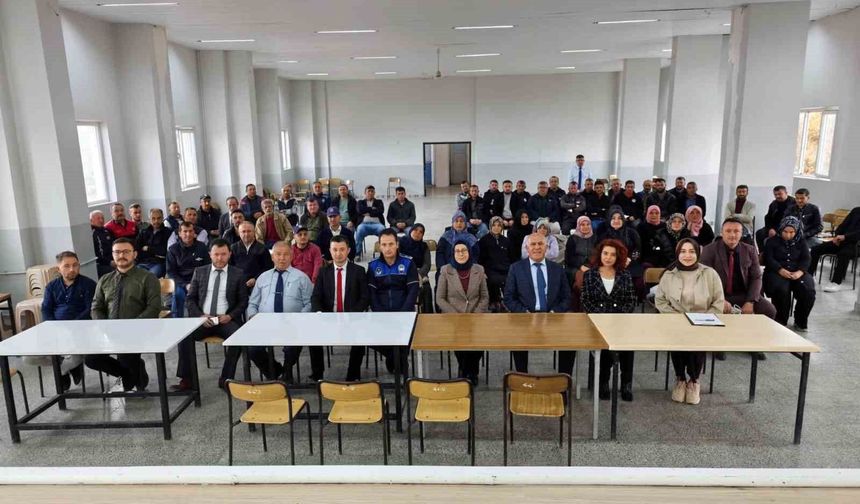 Hisarcık Belediyesi personeline Teknoloji Bağımlılığı ve Kadına Yönelik Şiddet eğitimi